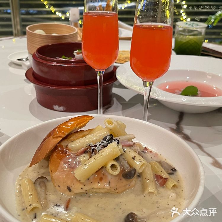 Omg 快来吃发财牛排啦！在深圳摩天轮下💕