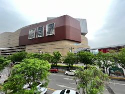 -I+造型烫发染发