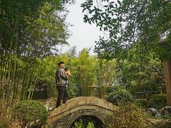 -汇龙潭