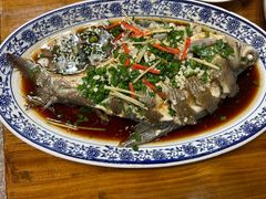 -芦茨金富饭庄·25年老字号·专做稻草鸡