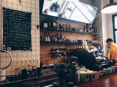-Be Lived Cafe比例咖啡(摩天轮店)