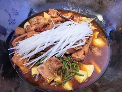 -雪乡人家东北菜·铁锅炖一切(高斯路店)