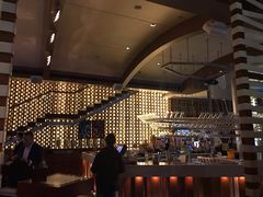 -The BREW·酿餐厅(浦东嘉里大酒店)