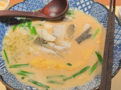 -荣家黄鱼面(前滩太古里店)