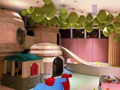 -水桶王国主题餐厅·聚会·生日派对·亲子活动·家庭套餐(亚龙湾希尔顿店)