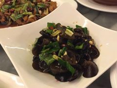 -蔼若春.传承三十年云南菜(金碧公园店)