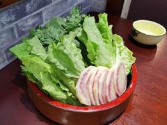 -菌之家·专业纯野生菌火锅·特色炒菌