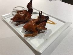 -景月阁空中食府(希尔顿酒店)