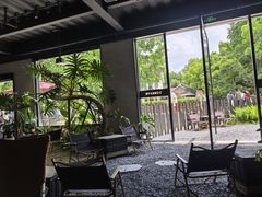 -J Create城市露营咖啡·简餐·宠物(上海动物园店)