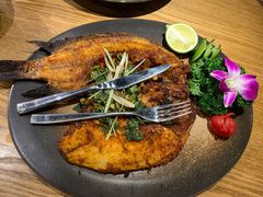 香茅草烤罗非鱼-麦麦山云南菜(复地活力城店)