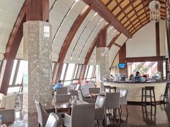 -三亚湾海居铂尔曼度假酒店