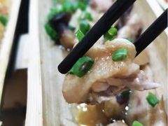 -胡须哥网红竹筒菜