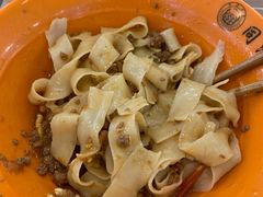 -同济大学本部学苑饮食广场