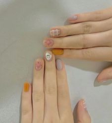 -悦指间美甲美睫