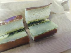 青酱红波芝士碱水-慢熟面包店bud bread(孩儿巷店)