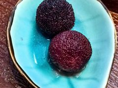冰糖杨梅-百年老字号·观振兴蟹黄面·三虾面·苏式面(观前街富仁坊巷店)