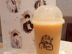 -喜茶(北京华贸购物中心店)