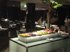 -唐拉雅秀酒店-西锦汇空中BBQ·思创餐厅