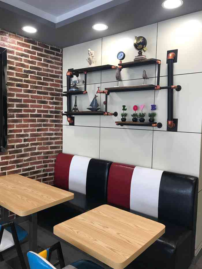 美滋刻炸鸡汉堡(七都店)-"优惠多多口味不错特饮味道好店里环境整洁 .