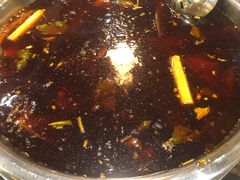 -肖肖酸萝卜鱼火锅(总店)