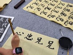 -缤纷鸟美术书法(汉神购物广场校区)