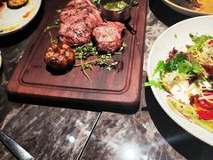 -LESCEDARS Brasserie Bistro香柏树