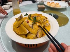 -东豪园林海鲜酒家(南港路辅路店)