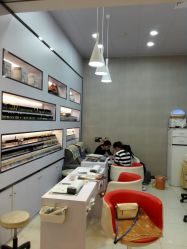 -美斯洛美甲美睫连锁店