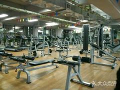 器械区-超越健身俱乐部(寮步店)