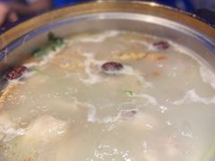 -千岛蚝高压锅生蚝·人参火锅(白云万达店)