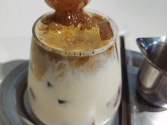 -露露家咖啡店