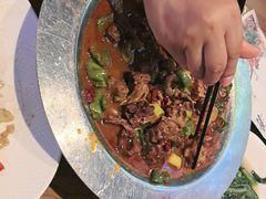 -俭寨大盘鸡·手抓肉·烧烤新疆菜(乌苏路店)