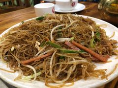 -大富蚝乌东哥饭店·石锅鱼杂·柠檬鸭(革新路店)