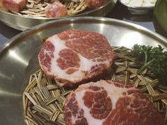 丹麦黑猪梅花-本炙炭烤·蒲烧活鳗料理店(金沙洲店)