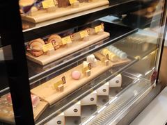 面包甜点陈列柜-麦当劳(西单明珠店)