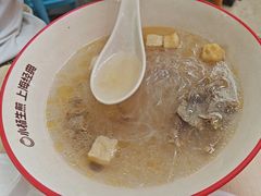 -小杨生煎(金山百联购物中心3楼店)