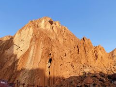 -天山神秘大峡谷