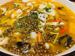 -龙少爷碳火干锅(环球中心店)