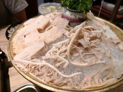 -毛肚向右·川渝毛肚王(经开永旺店)