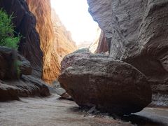 -天山神秘大峡谷