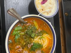 -云阿蛮云南生烫牛肉米线(奉贤路店)