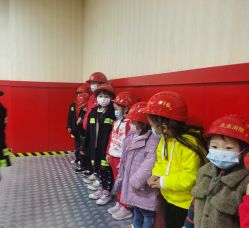 -点点梦想城(鑫苑都汇店)