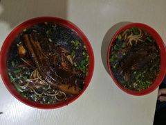 -小龙大肉面馆