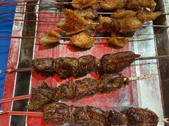 -老东镇啤酒屋海鲜加工·蒸汽海鲜·海鲜烧烤(台东店)