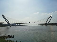 -南京眼步行桥