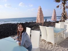 -Cafe Aewol Monsant