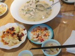 -严记小天府酸菜鱼(西四路店)