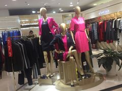 -GAP(王府井奥莱·香江小镇店)