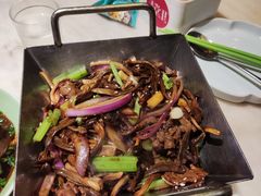 干锅香煸茶树菇-弄堂里(西溪龙湖天街店)