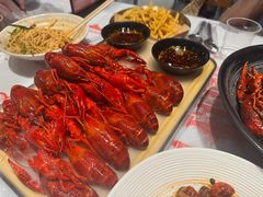 -肥肥虾庄·金牌油焖大虾(杨园滨江时代walk店)